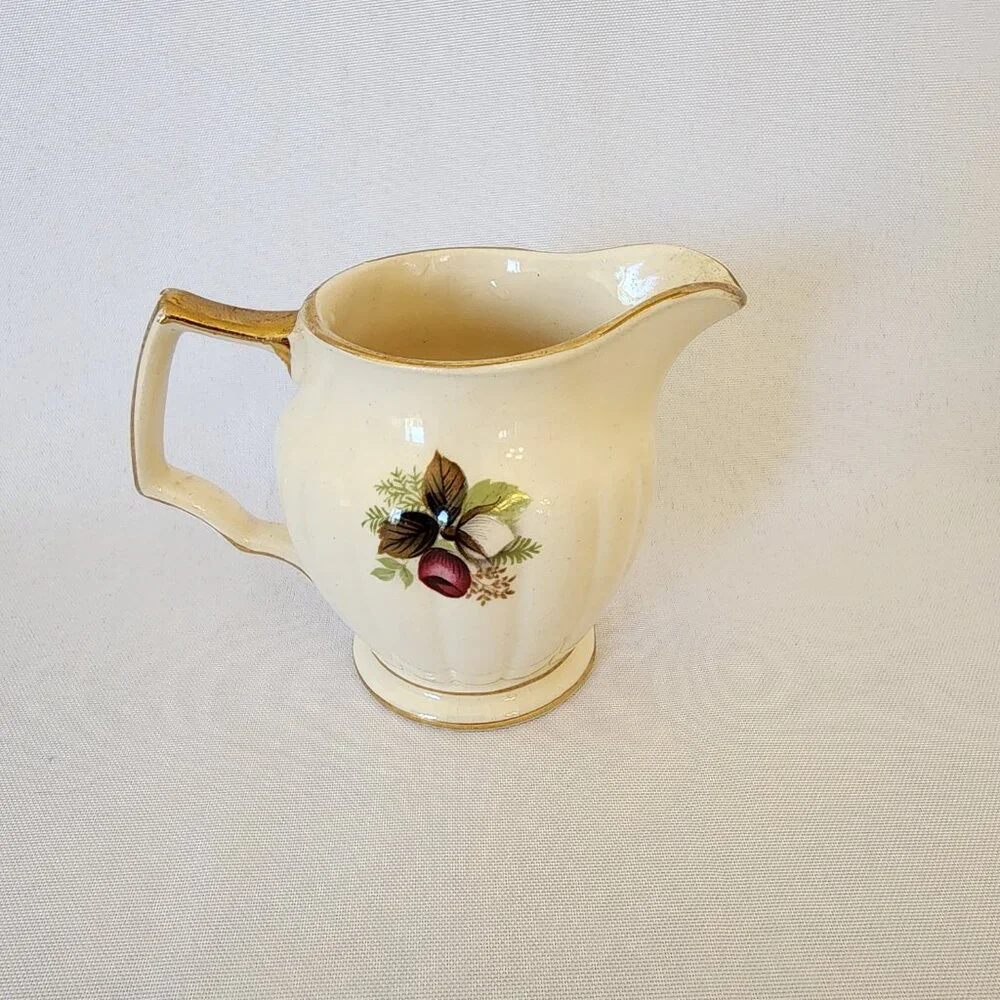 Vintage Sadler England Floral Pattern Cream and Sugar Set